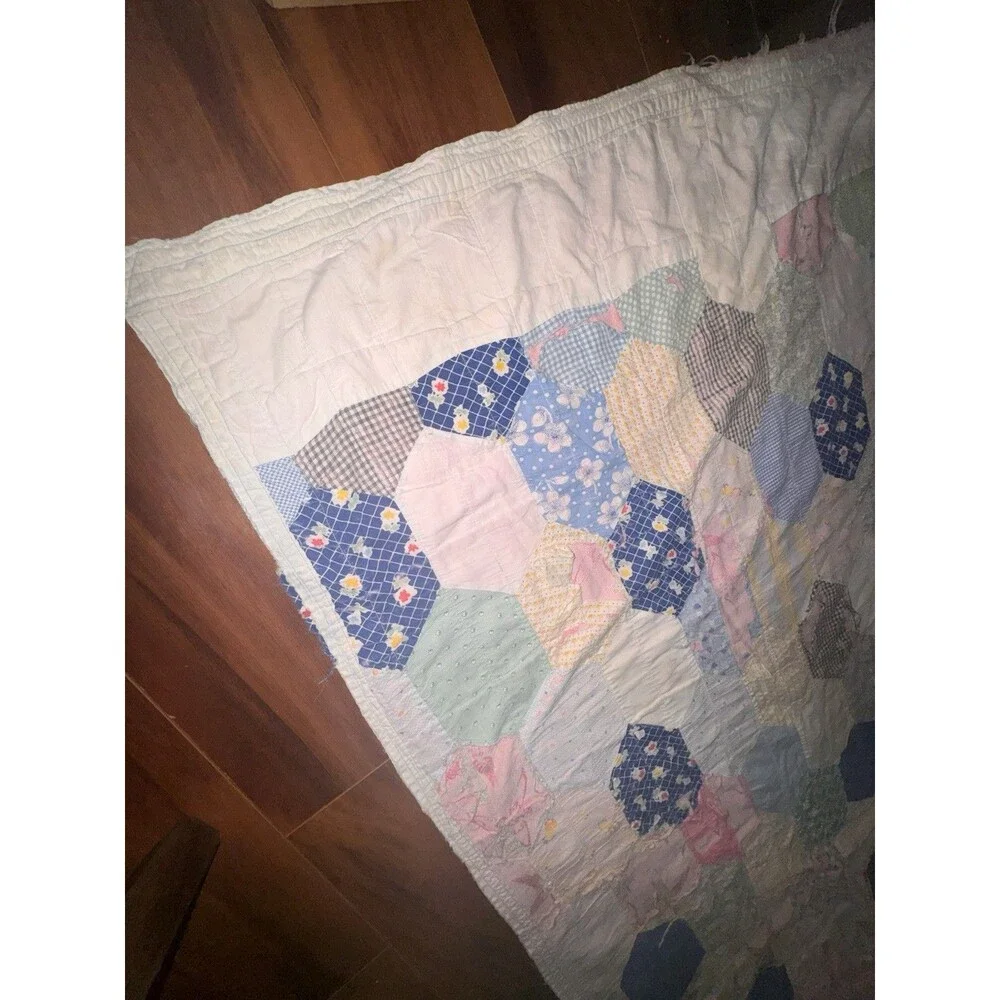 Vintage 20s Hexagon Patchwork Quilt Hand Quilted Twin Pastel Scrappy Cutter AsIs